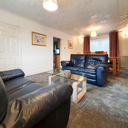 3 Bedroom House Amazon M90 Dunfermline Edinburgh Kültér fotó